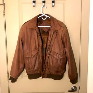 Round tree and York vintage bomber jacket great condition pocketed real leather